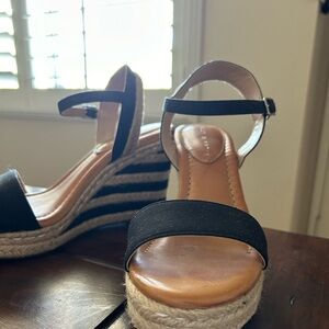 Kelly & Katie Wedges